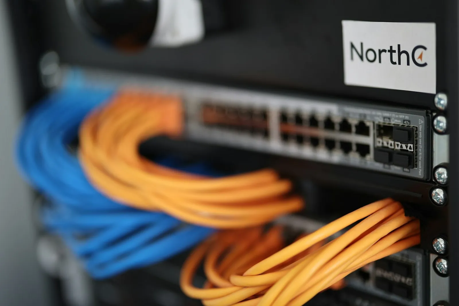 McKinsey 2026 : la confiance IA monte à 2,3. Mon infrastructure n'y croit pas encore.