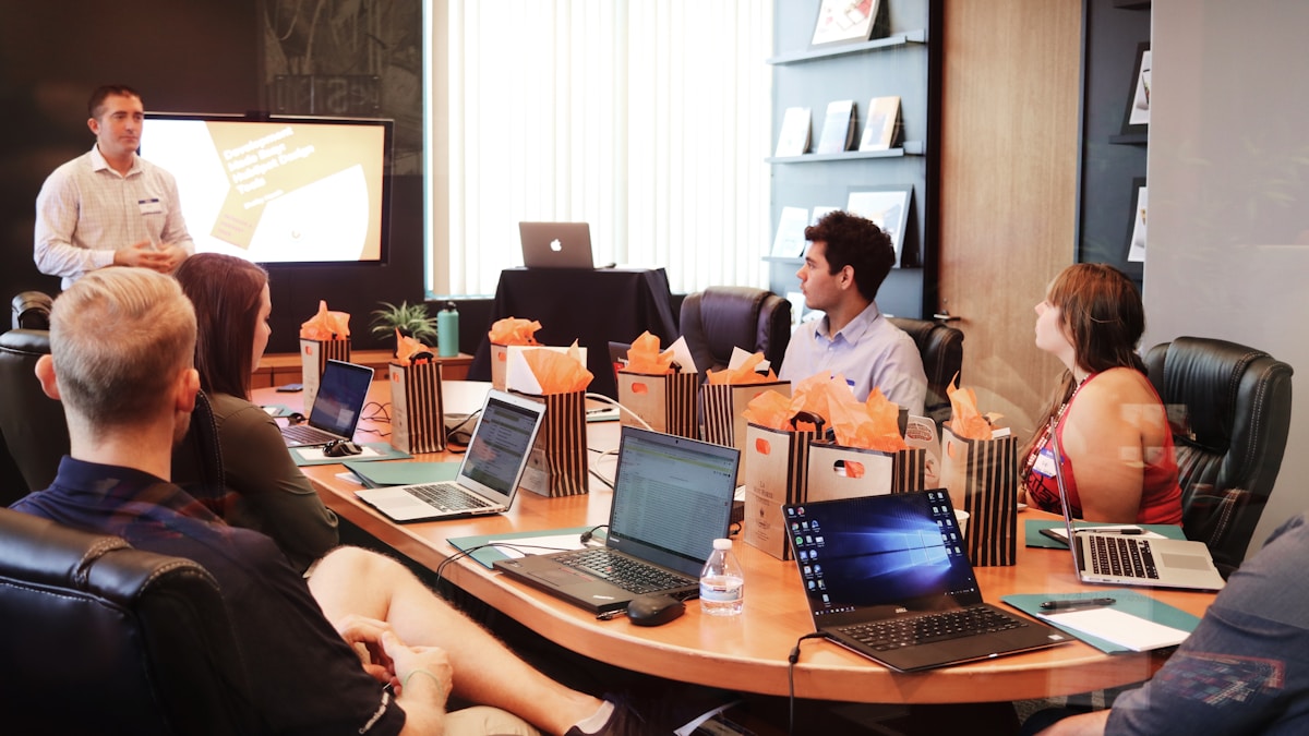 The Socializing CEO and the Behind-the-Scenes CTO: Why the Best Founders Focus on Business While Experts Build the Product